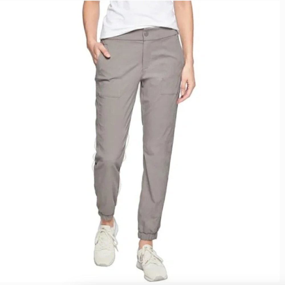 Athleta Trekkie Jogger 2.0 Light‎ Gray Mid Rise Pants 6